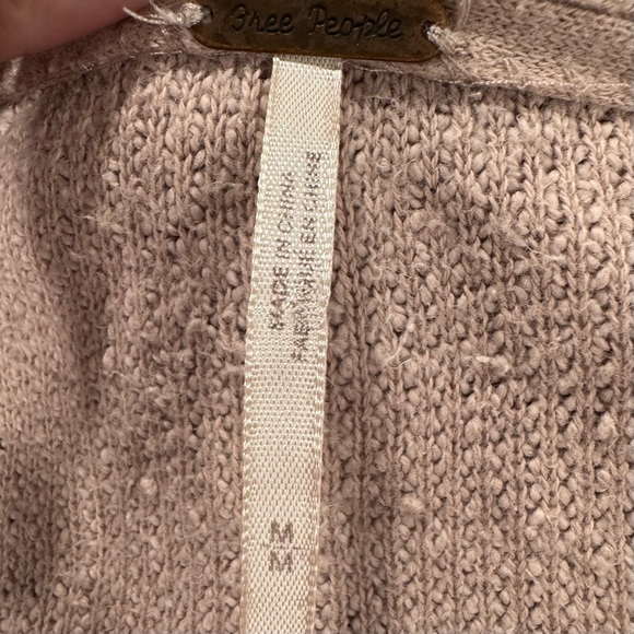 Free People Cozy Pink V-Neck Crop Sweater - Picture 6 of 8